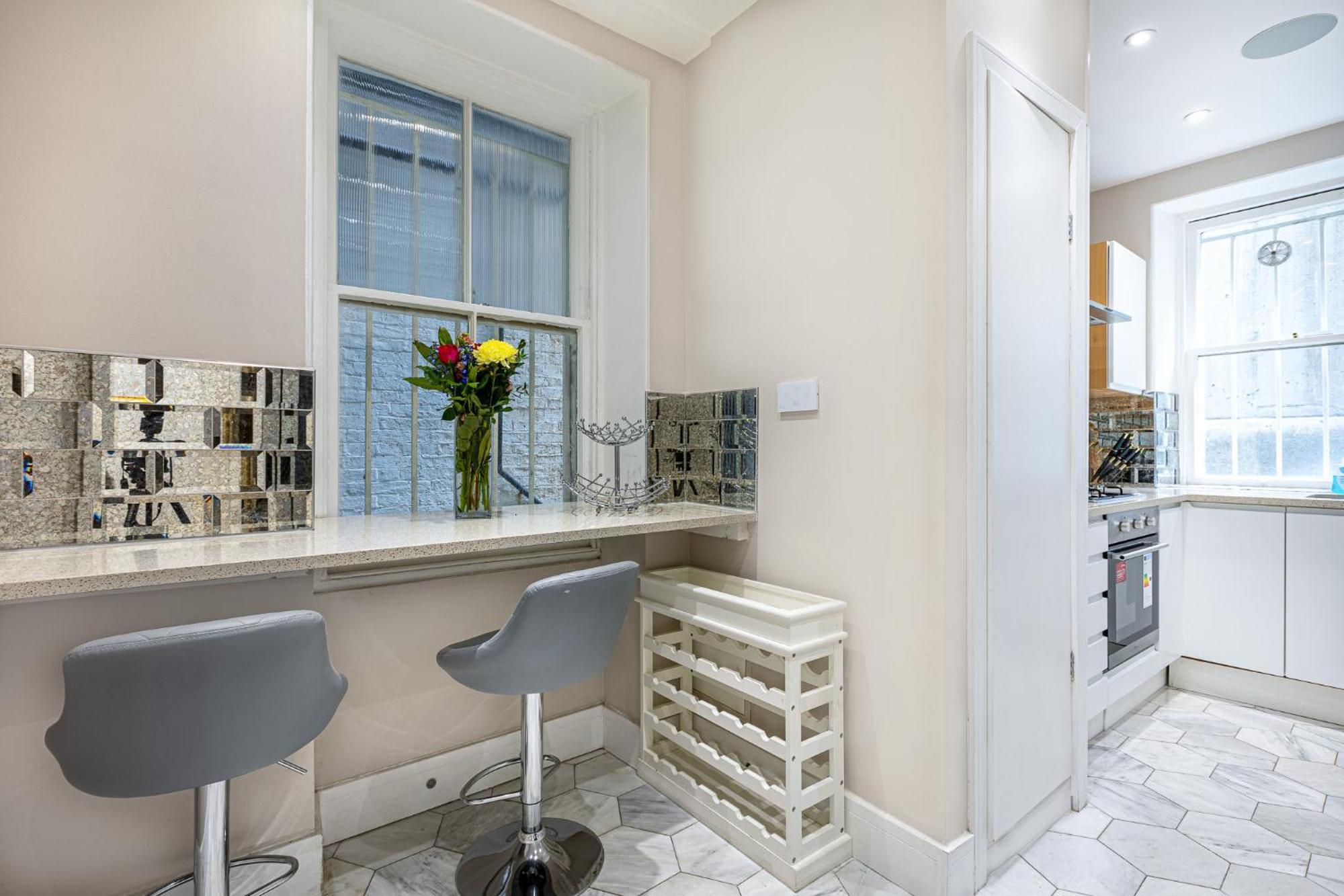 Modern 4 Bdr 3 Bth Apt Minutes From Edgware Road London Exterior photo